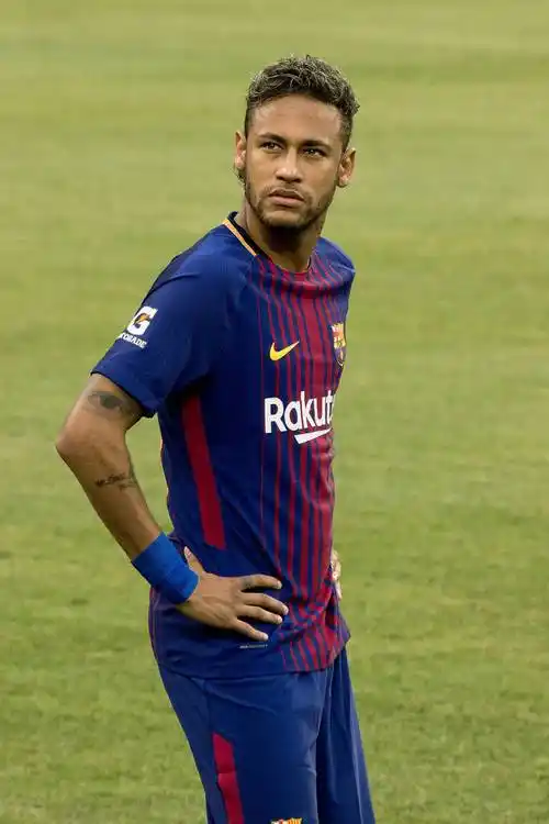 不断加强 不断加强